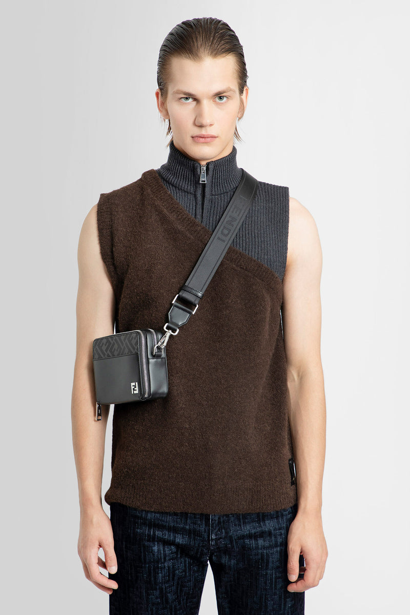 fendi sling shoulder bag