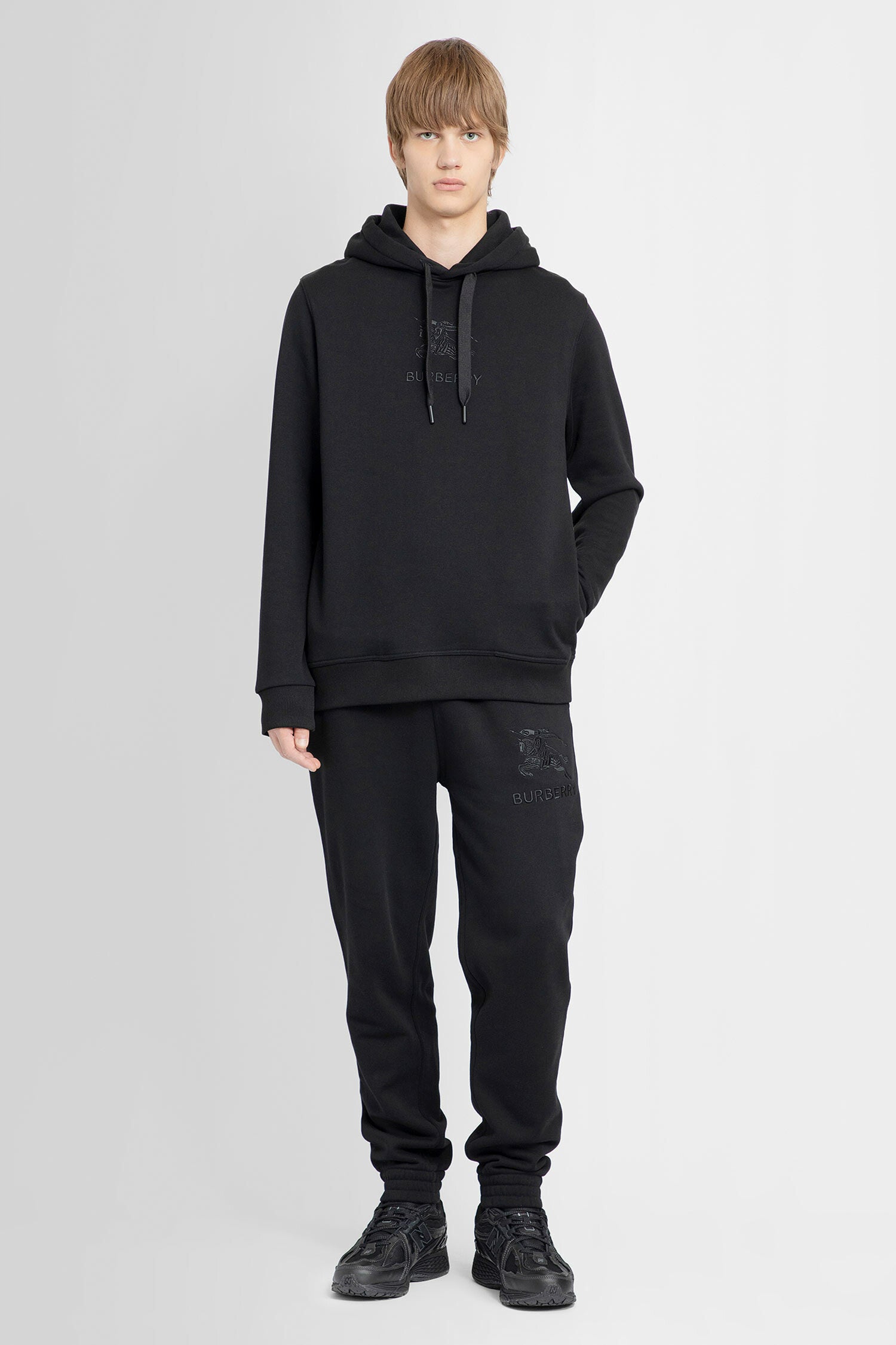 BURBERRY MAN BLACK SWEATSHIRTS BURBERRY SWEATSHIRTS Antonioli