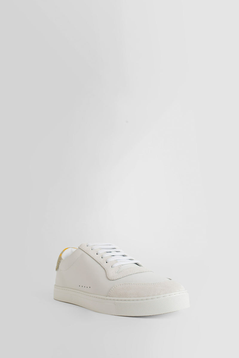 BURBERRY MAN WHITE SNEAKERS
