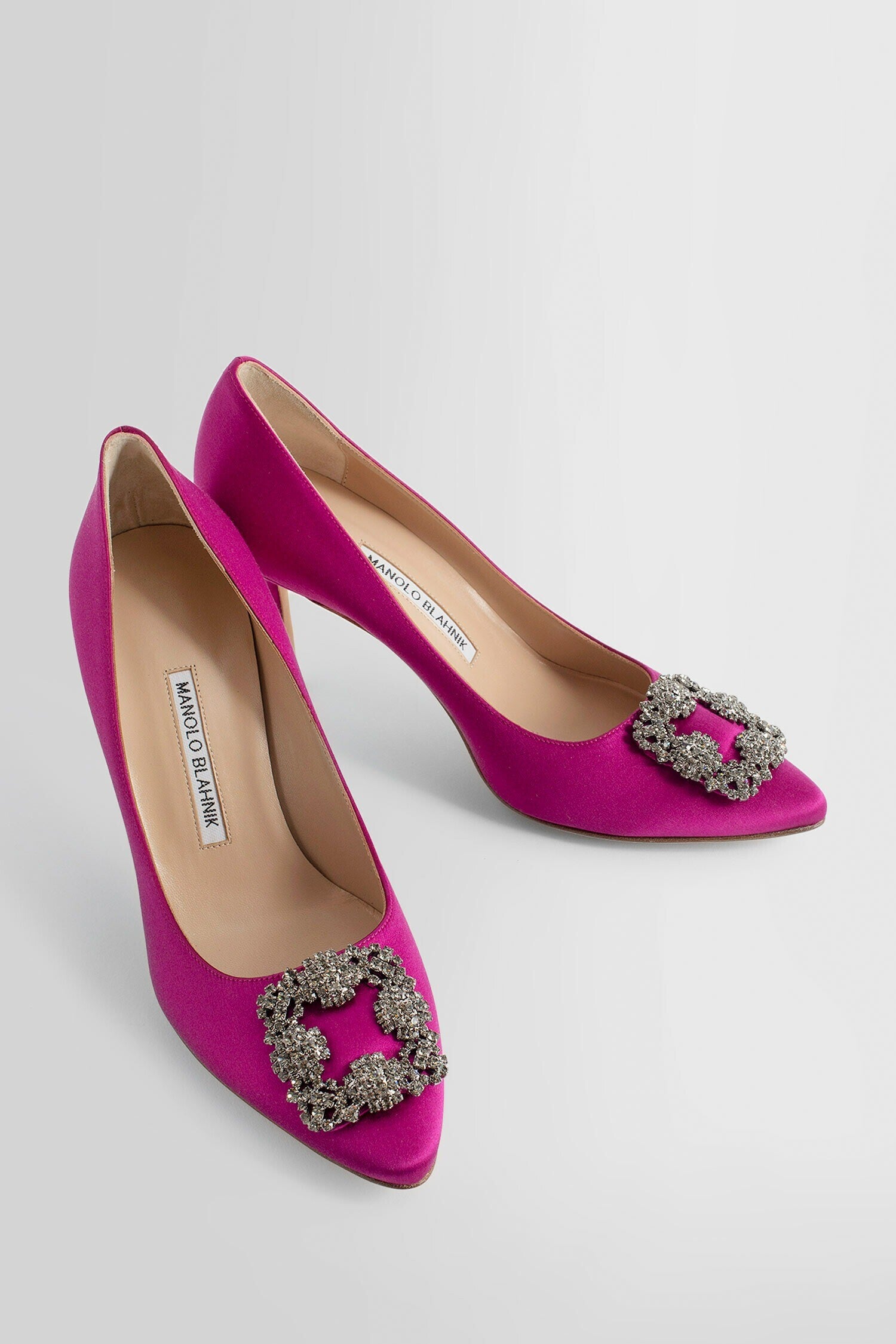 MANOLO BLAHNIK WOMAN PINK PUMPS