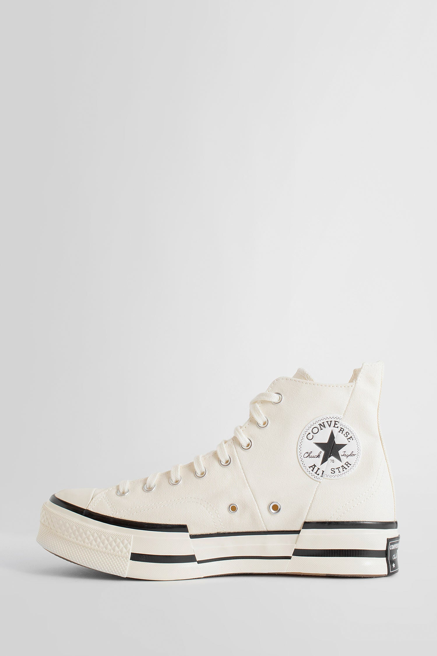 CONVERSE UNISEX WHITE SNEAKERS