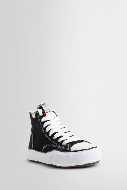 MAISON MIHARA YASUHIRO MAN BLACK SNEAKERS