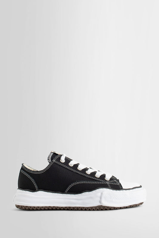 MAISON MIHARA YASUHIRO UNISEX BLACK&WHITE SNEAKERS