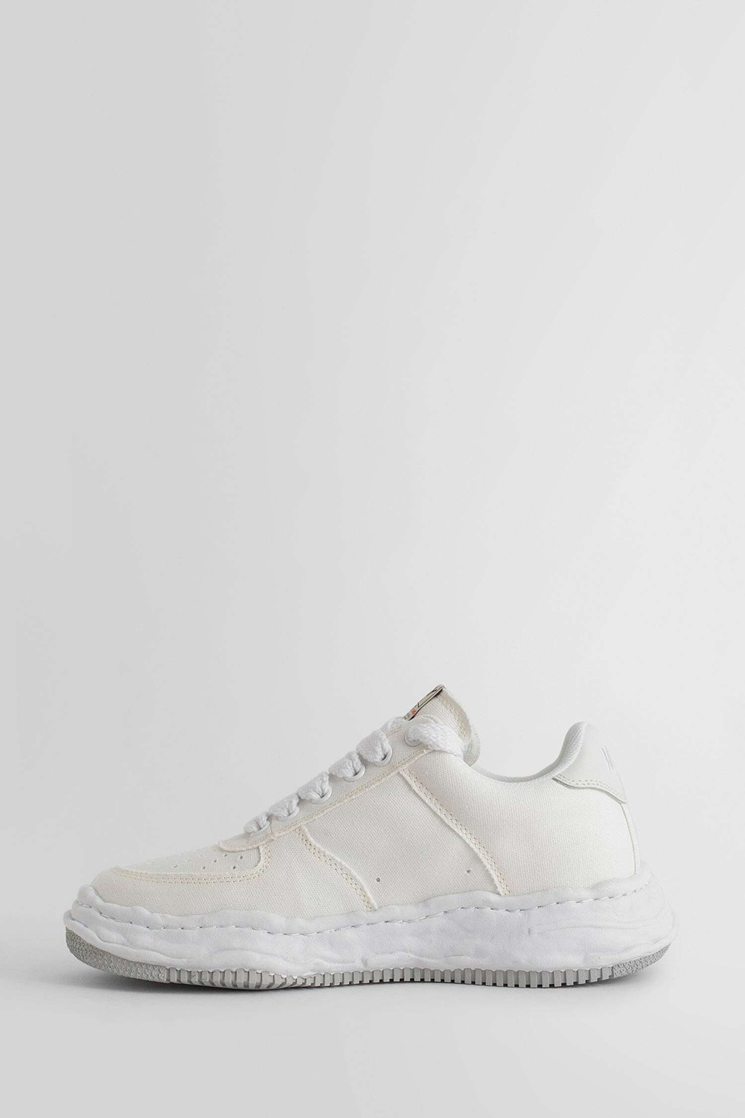 MAISON MIHARA YASUHIRO UNISEX WHITE SNEAKERS