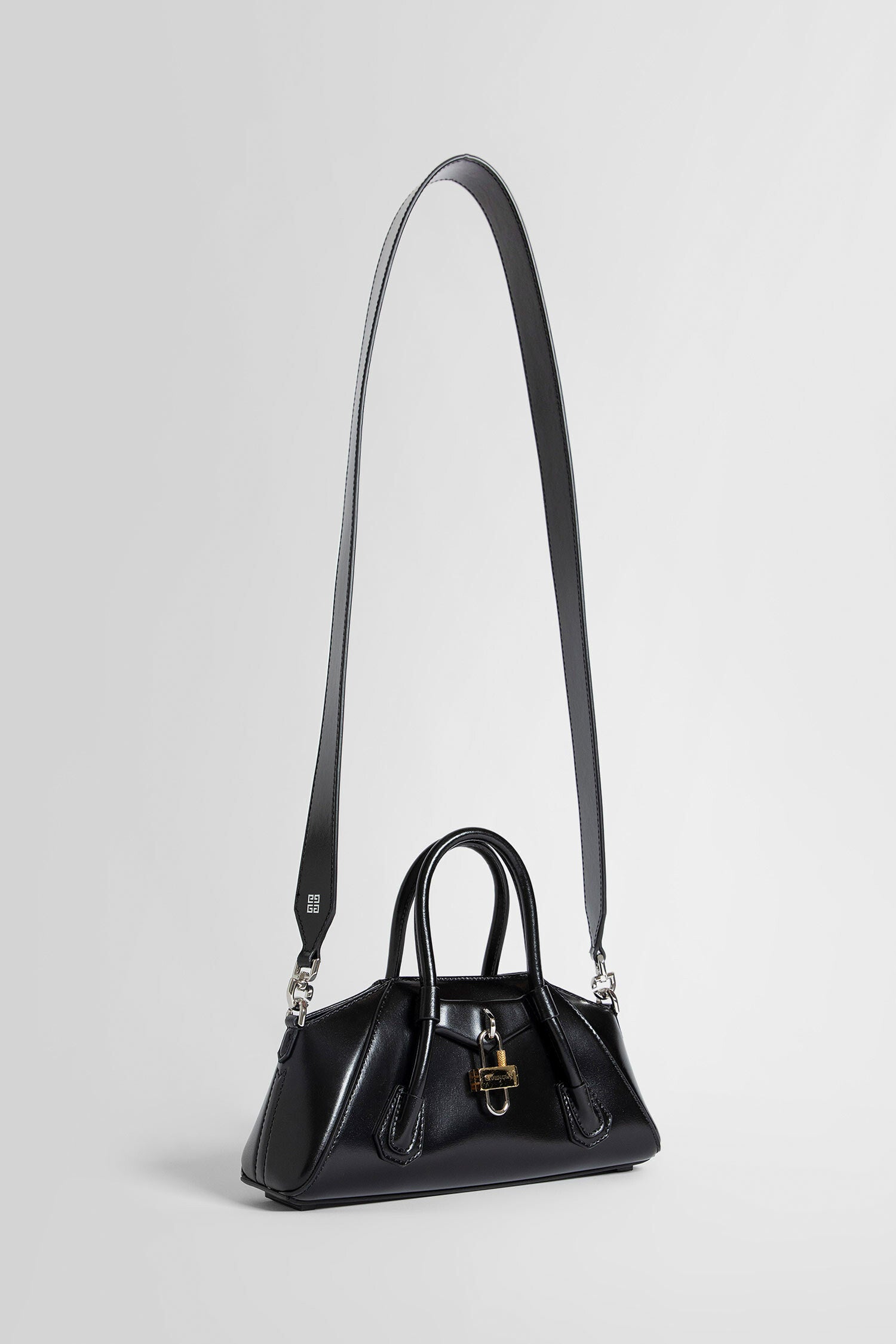 GIVENCHY WOMAN BLACK TOP HANDLE BAGS