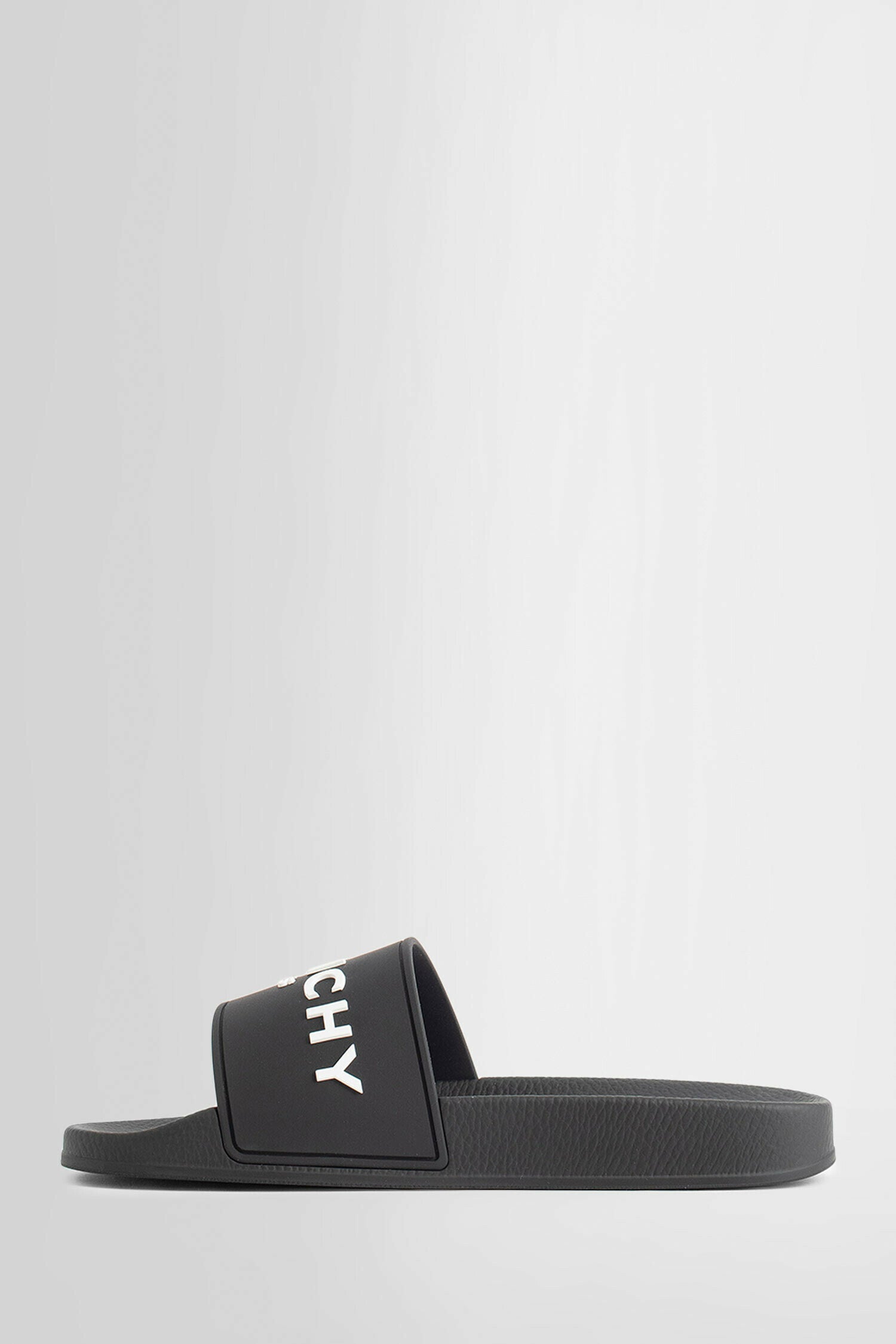 GIVENCHY MAN BLACK SANDALS & SLIDES