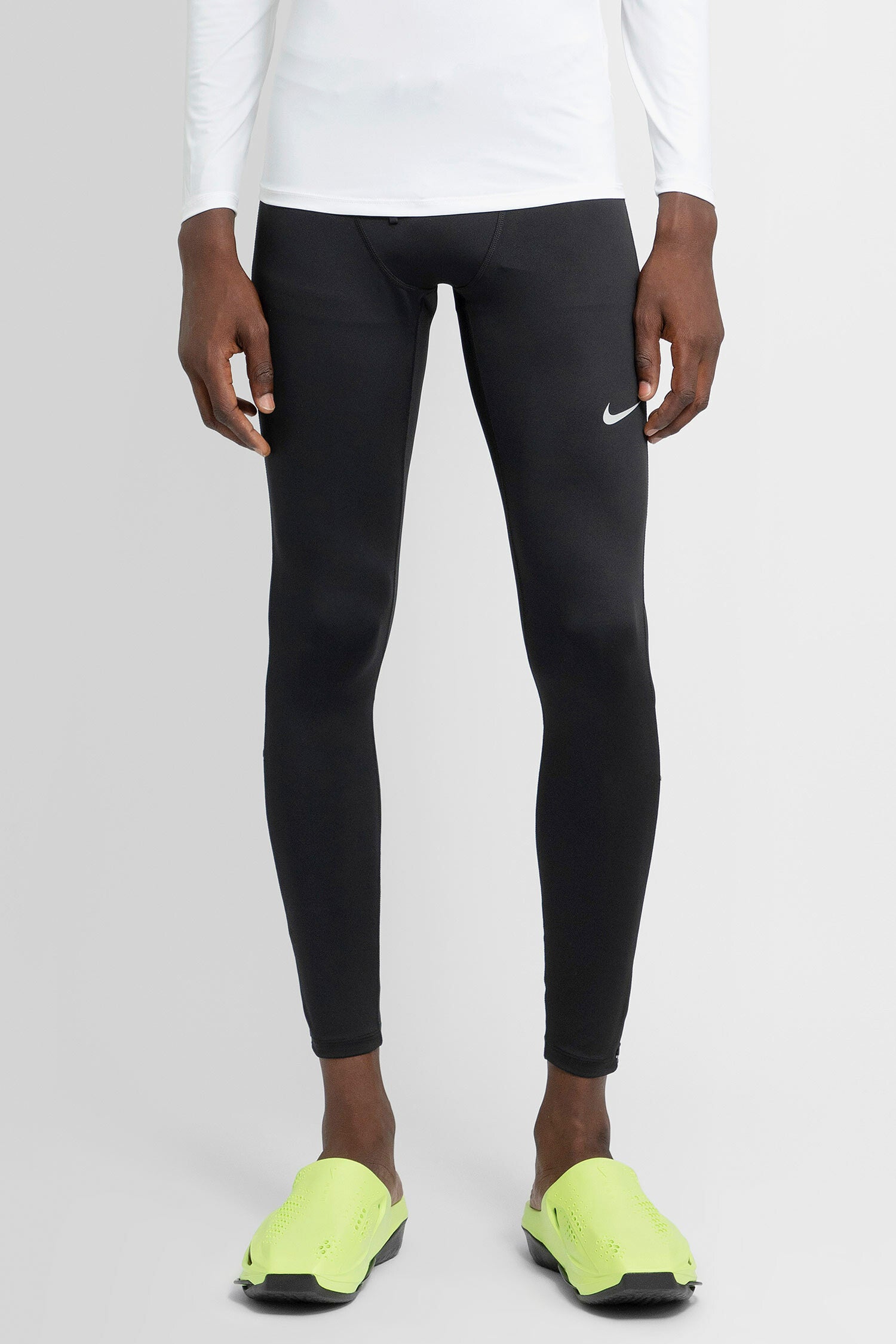 NIKE MAN BLACK TROUSERS