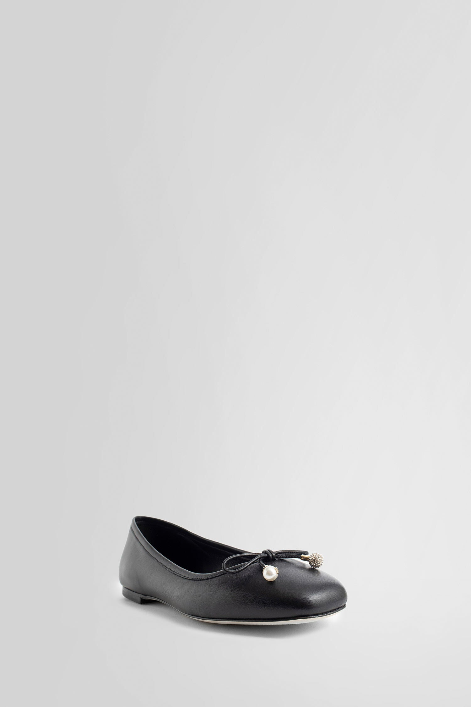 JIMMY CHOO WOMAN BLACK FLATS