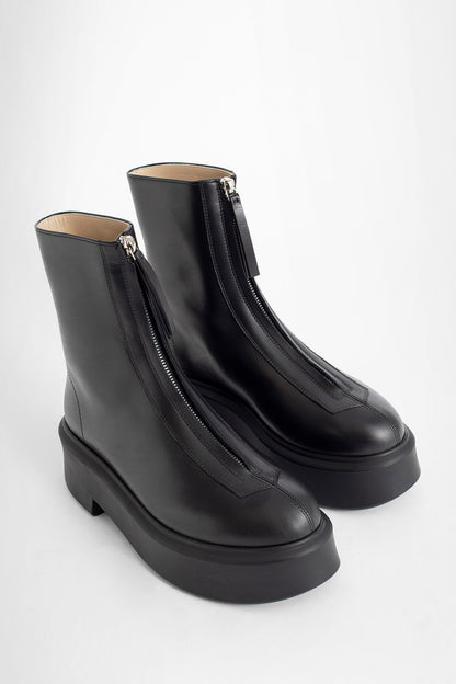THE ROW WOMAN BLACK BOOTS