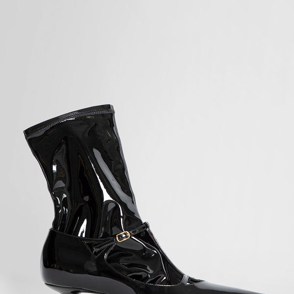 THE ROW WOMAN BLACK BOOTS