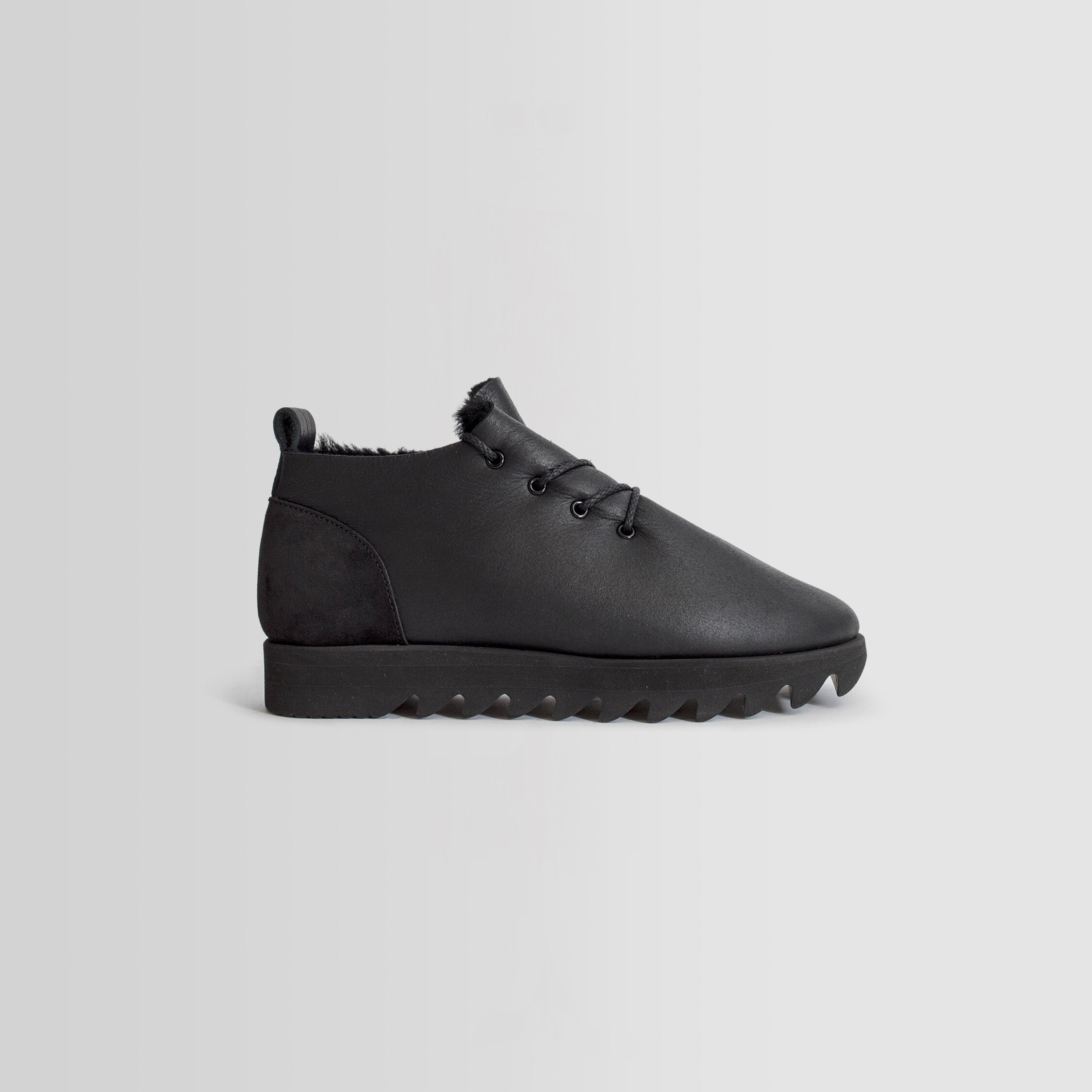 HENDER SCHEME MAN BLACK LACE-UPS