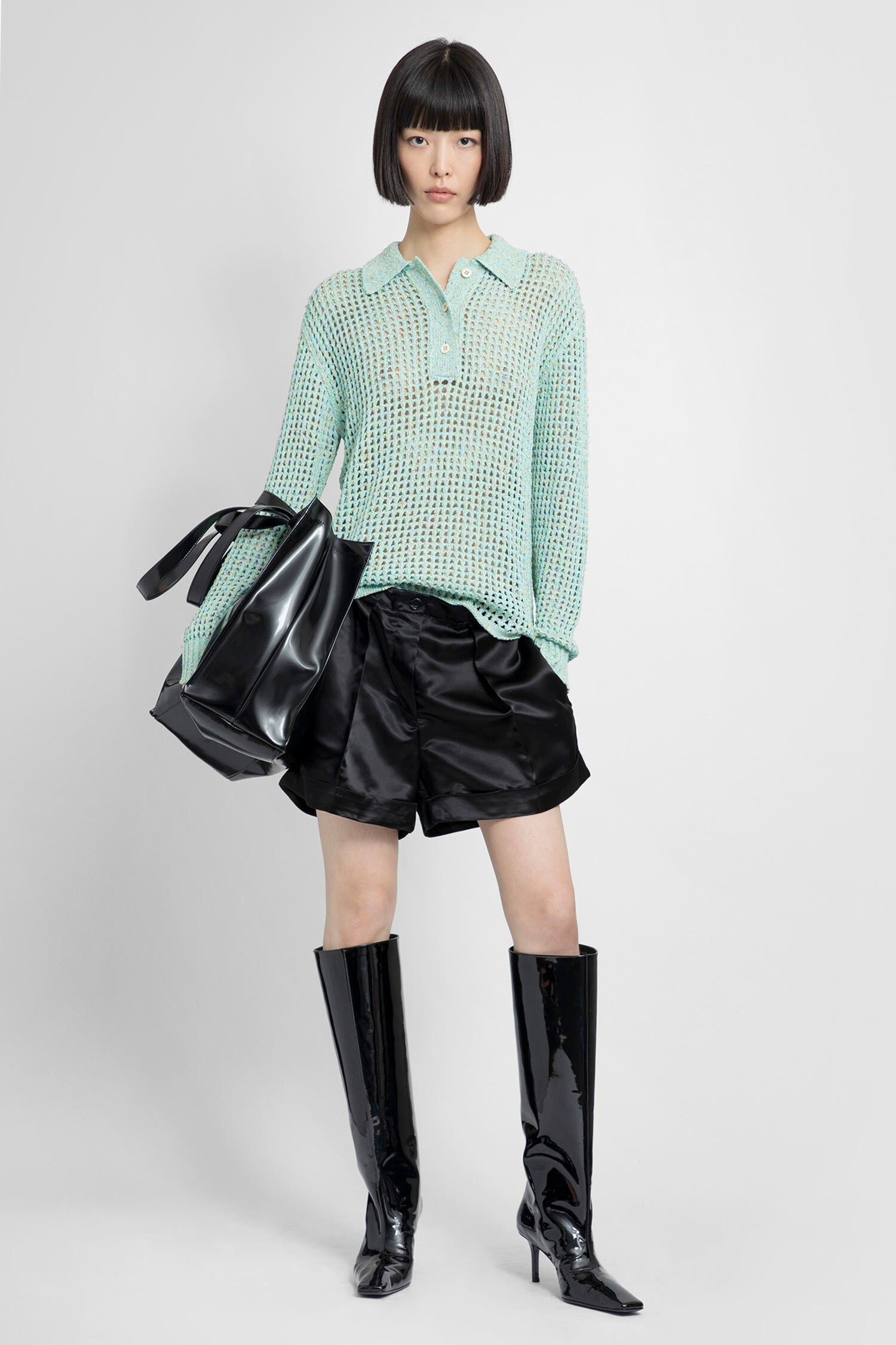 ACNE STUDIOS WOMAN BLACK SHORTS