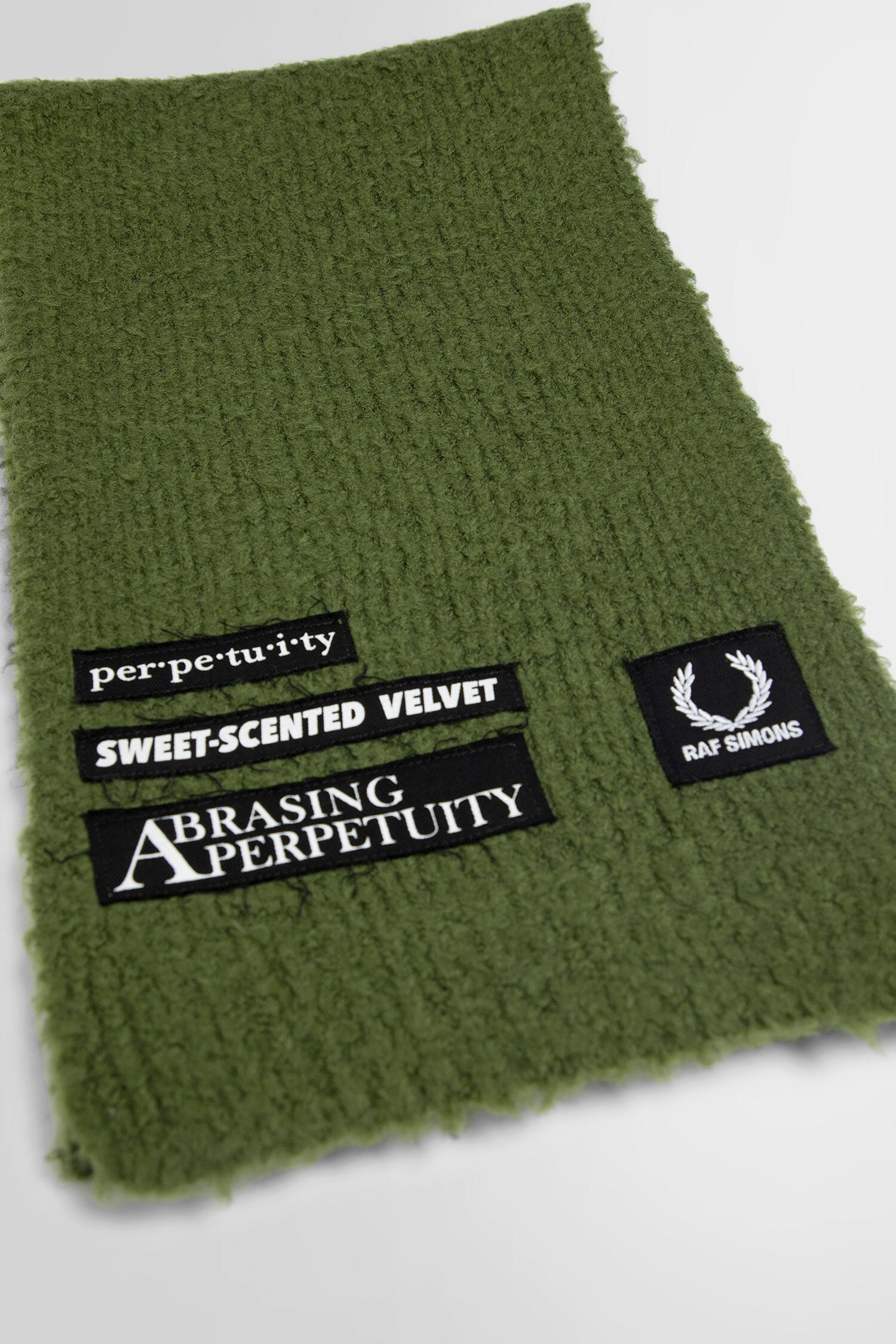 FRED PERRY X RAF SIMONS MAN GREEN SCARVES