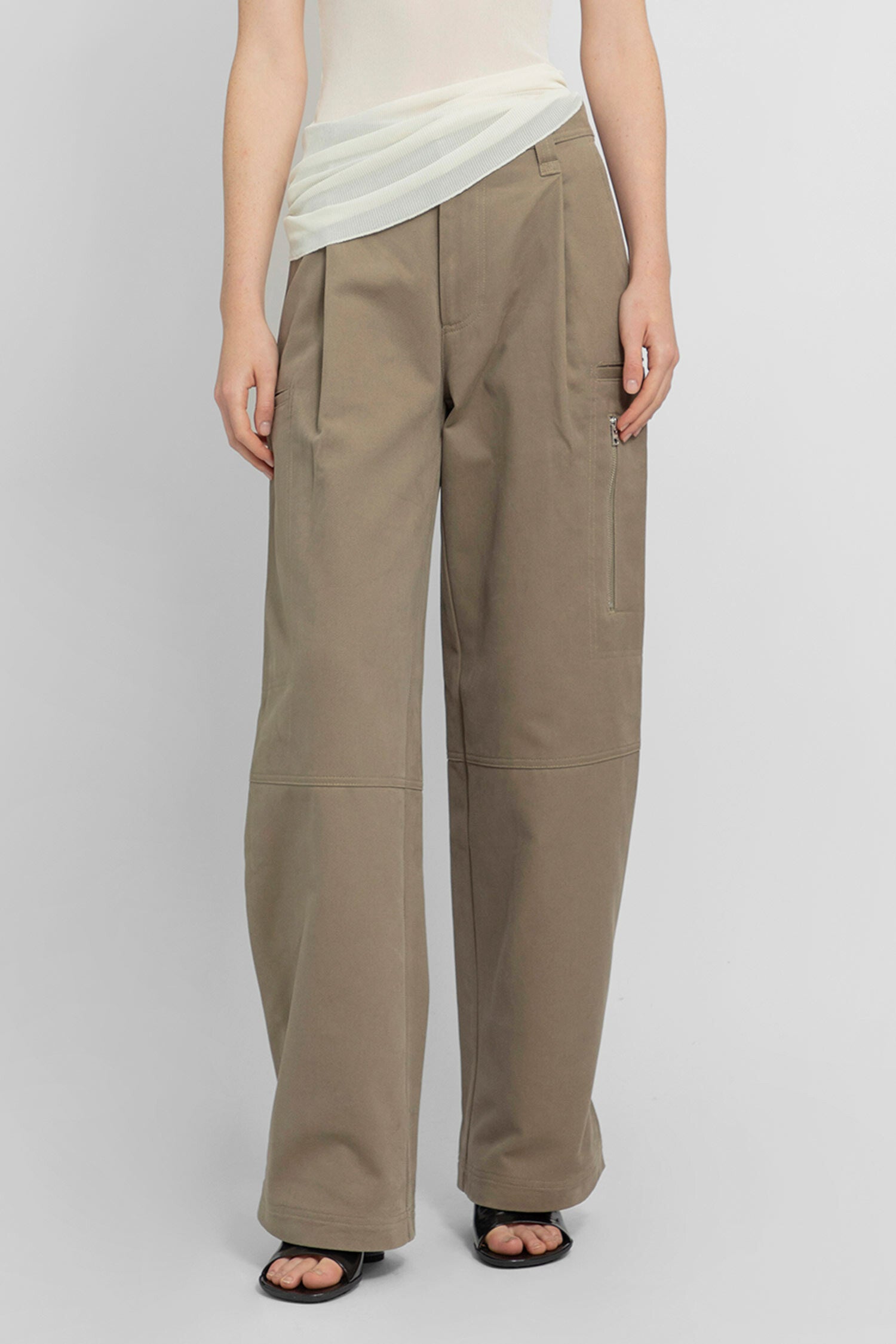 AMI PARIS WOMAN BEIGE TROUSERS