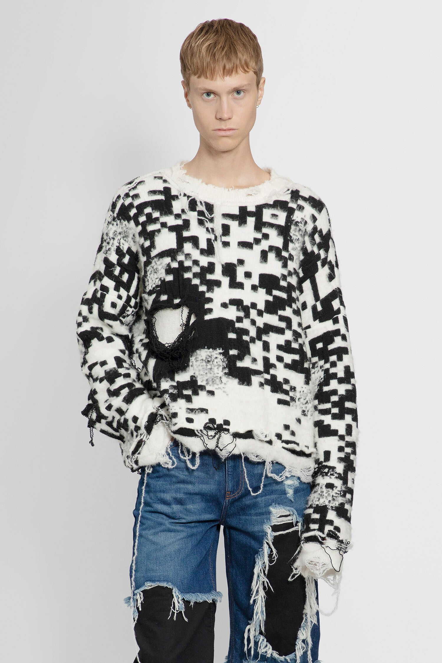 JW ANDERSON MAN BLACK&WHITE KNITWEAR