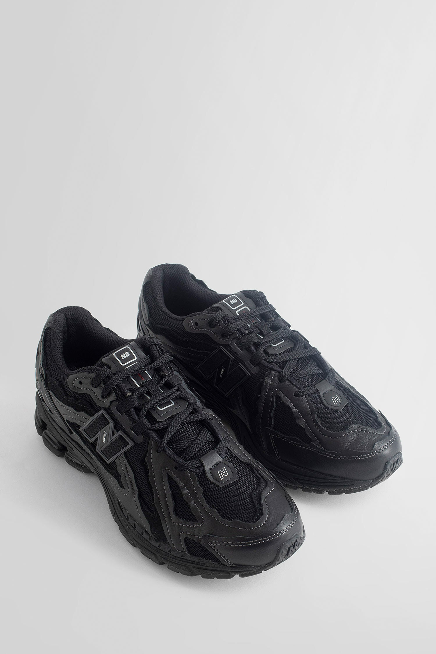 NEW BALANCE UNISEX BLACK SNEAKERS - NEW BALANCE - SNEAKERS | Antonioli