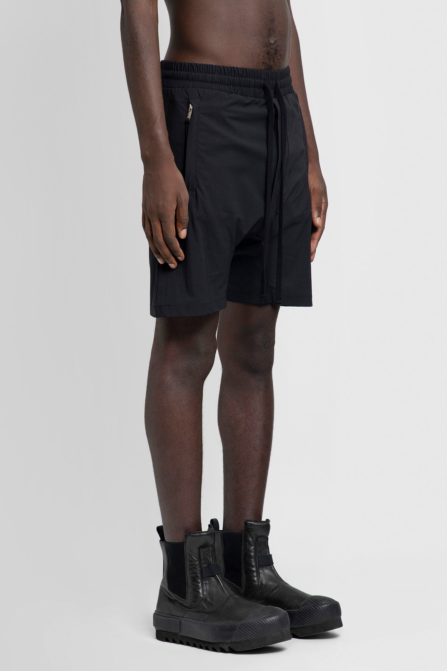 THOM KROM MAN BLACK SHORTS & SKIRTS