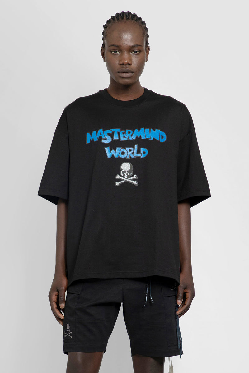 MASTERMIND WORLD MAN BLACK T-SHIRTS