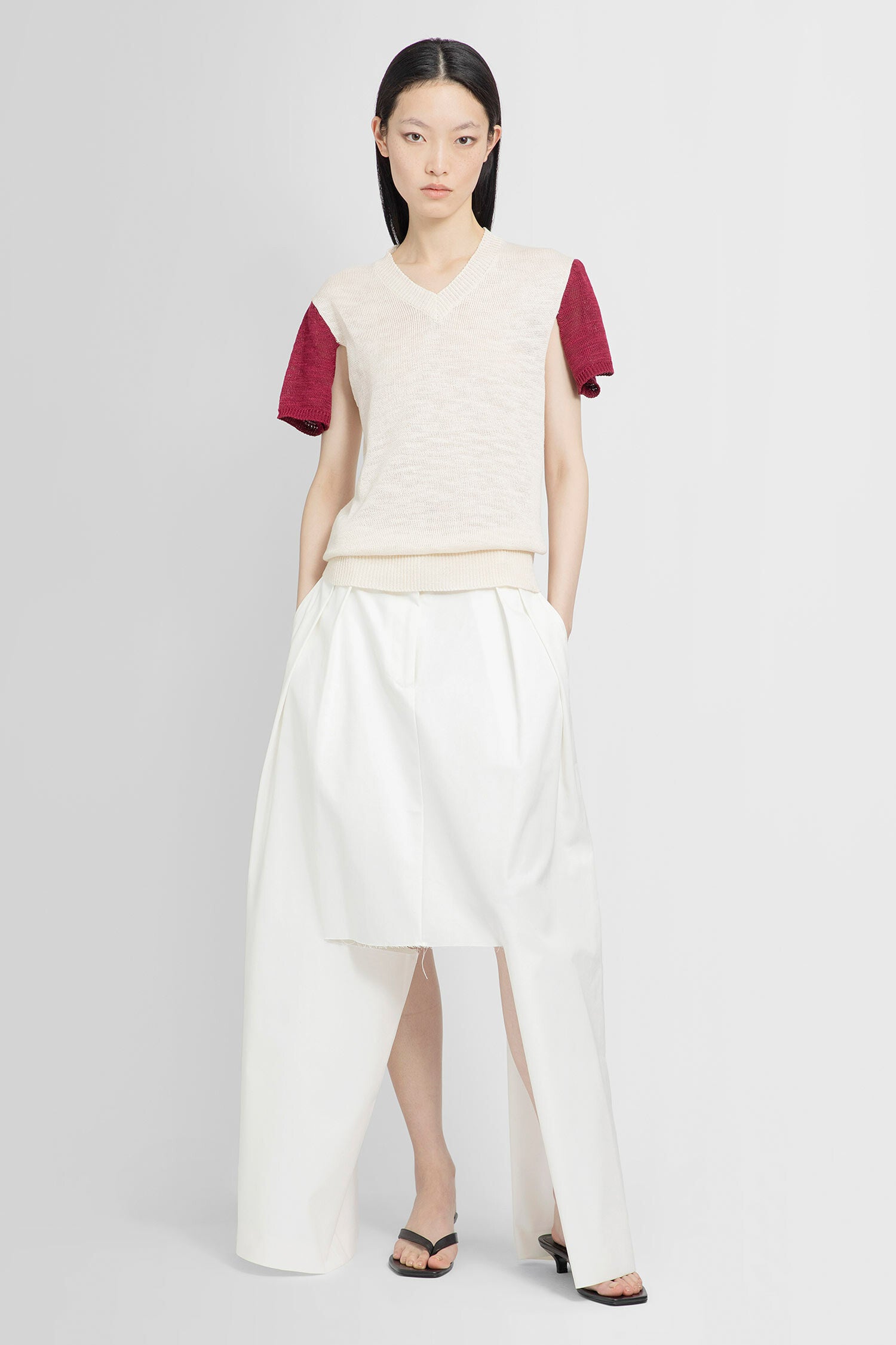 NICCOLÒ PASQUALETTI WOMAN OFF-WHITE KNITWEAR