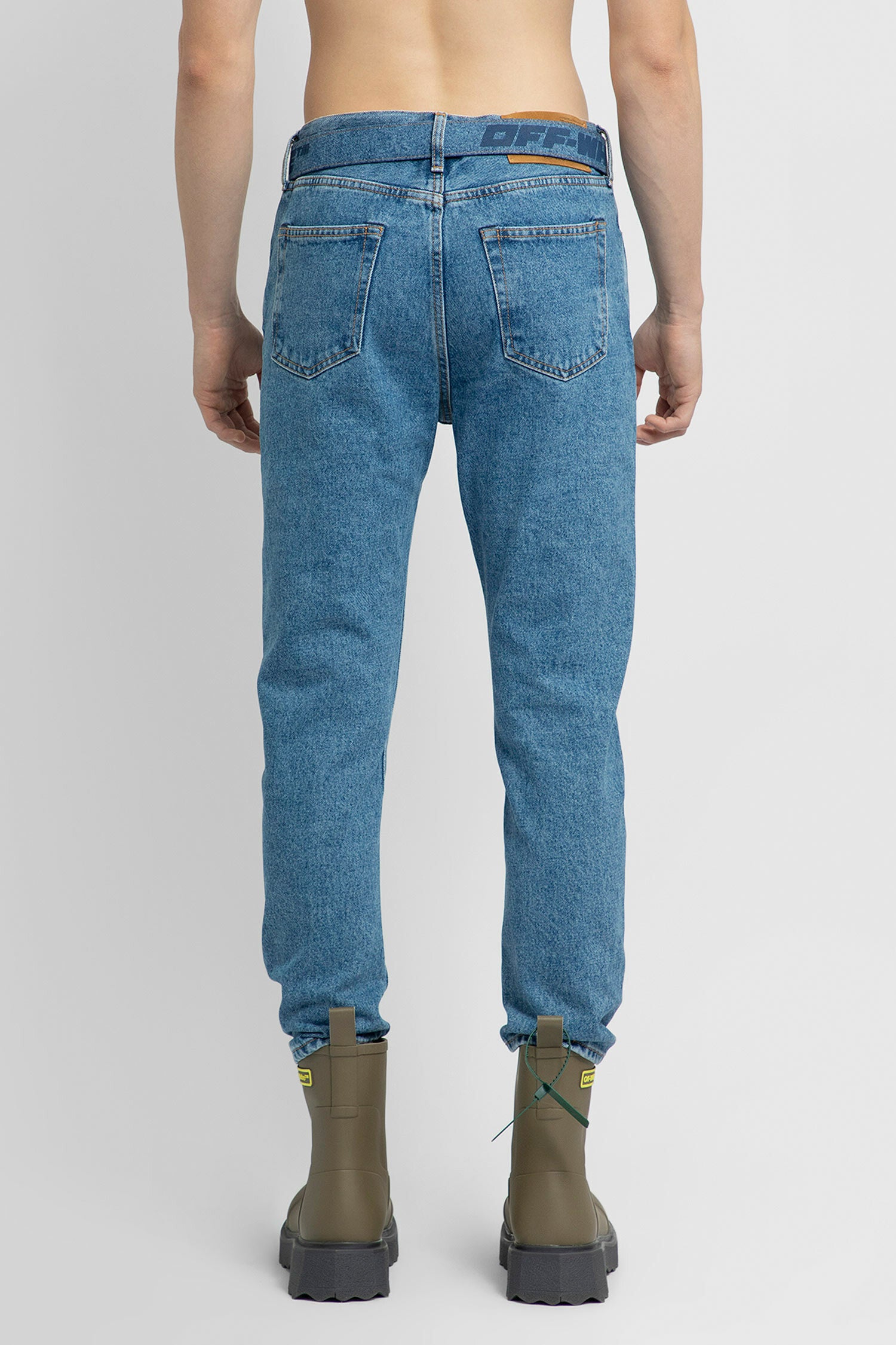 OFF-WHITE MAN BLUE JEANS