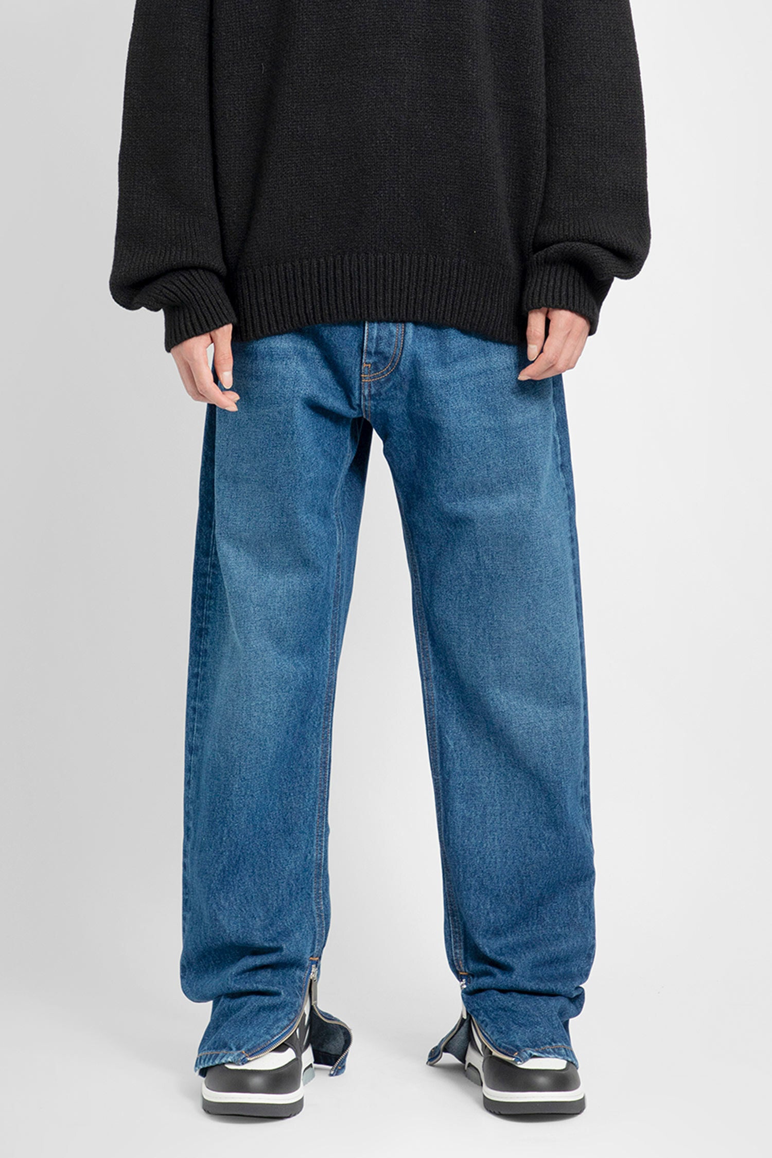OFF-WHITE MAN BLUE JEANS