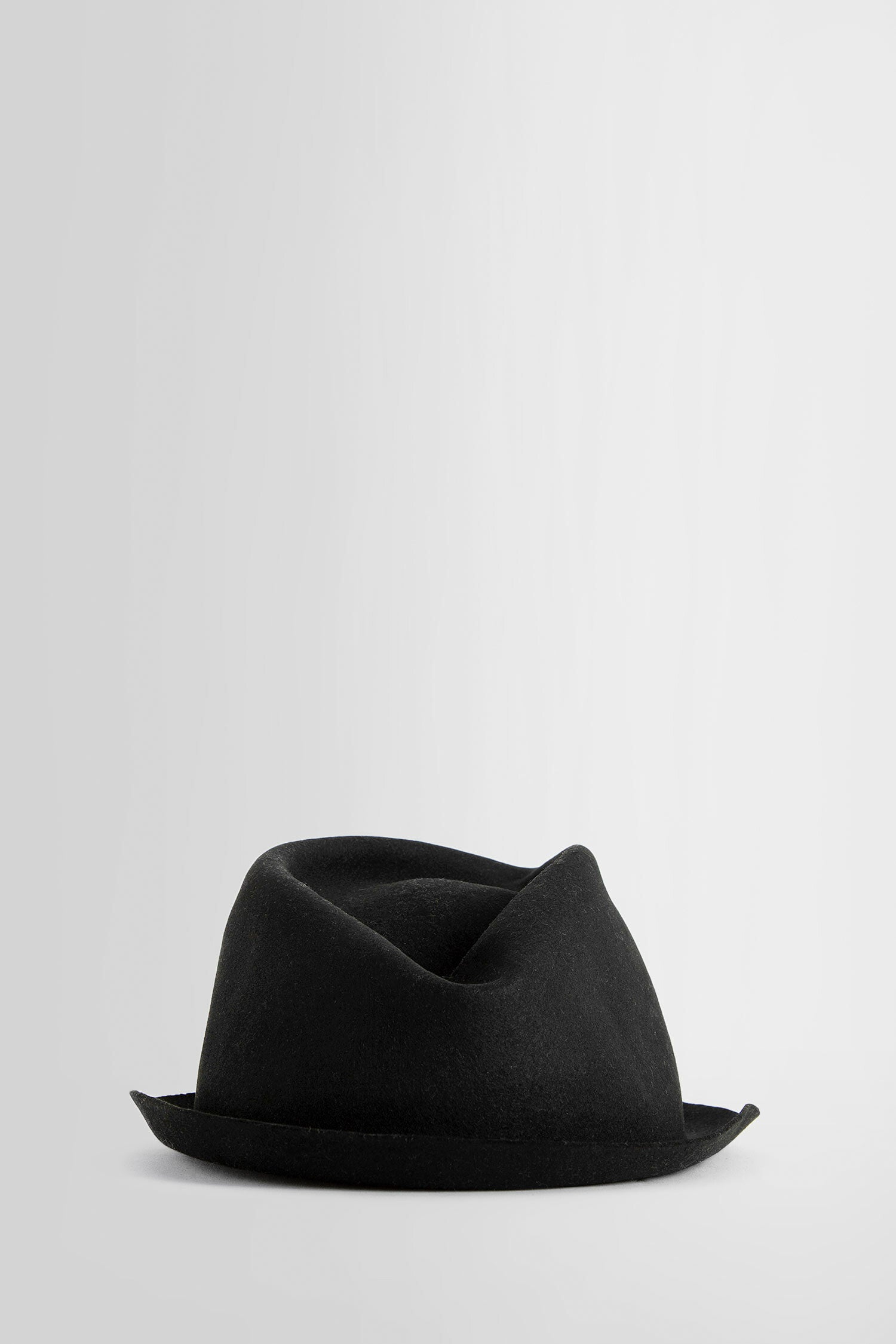 HORISAKI UNISEX BLACK HATS