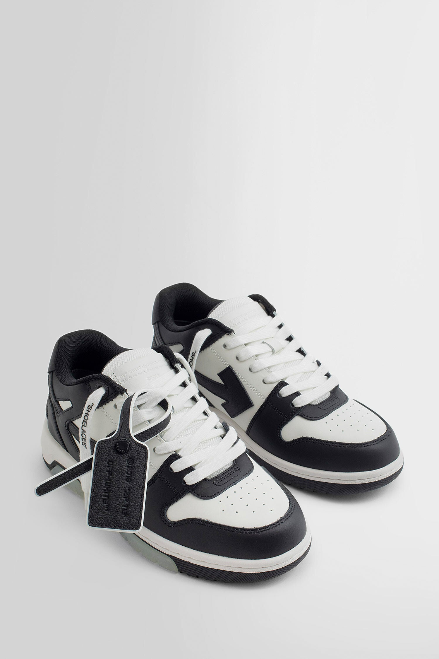 OFF-WHITE WOMAN BLACK&WHITE SNEAKERS