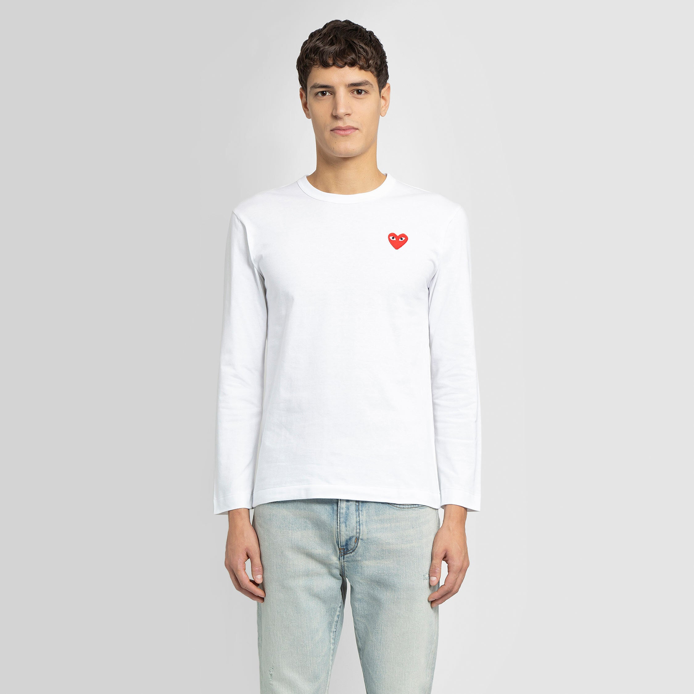 COMME DES GARCONS PLAY MAN WHITE T-SHIRTS