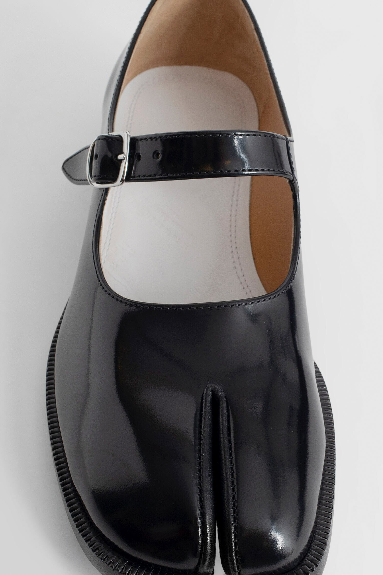 MAISON MARGIELA WOMAN BLACK FLATS