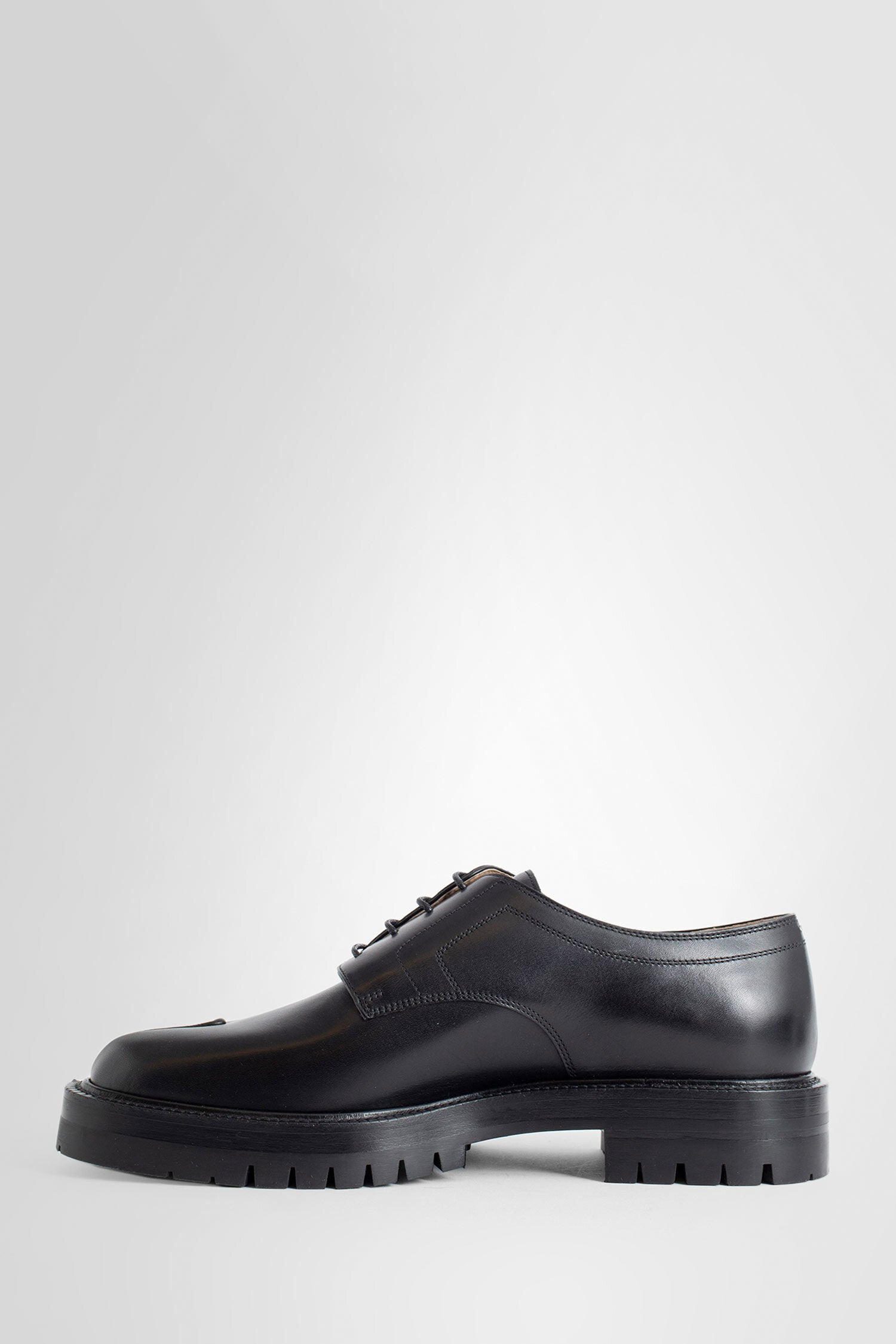 MAISON MARGIELA MAN BLACK LACE-UPS