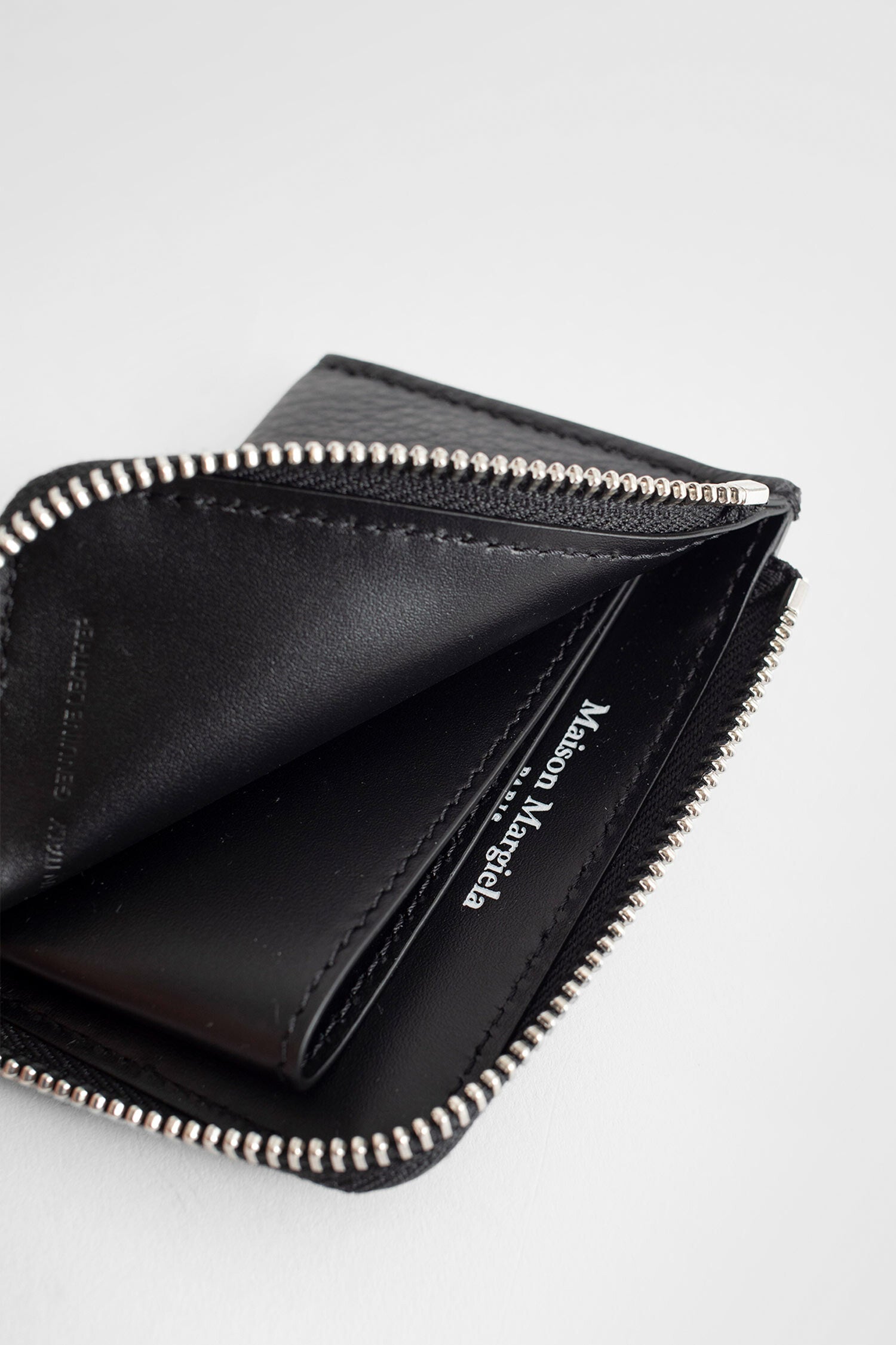 MAISON MARGIELA WOMAN BLACK WALLETS & CARDHOLDERS