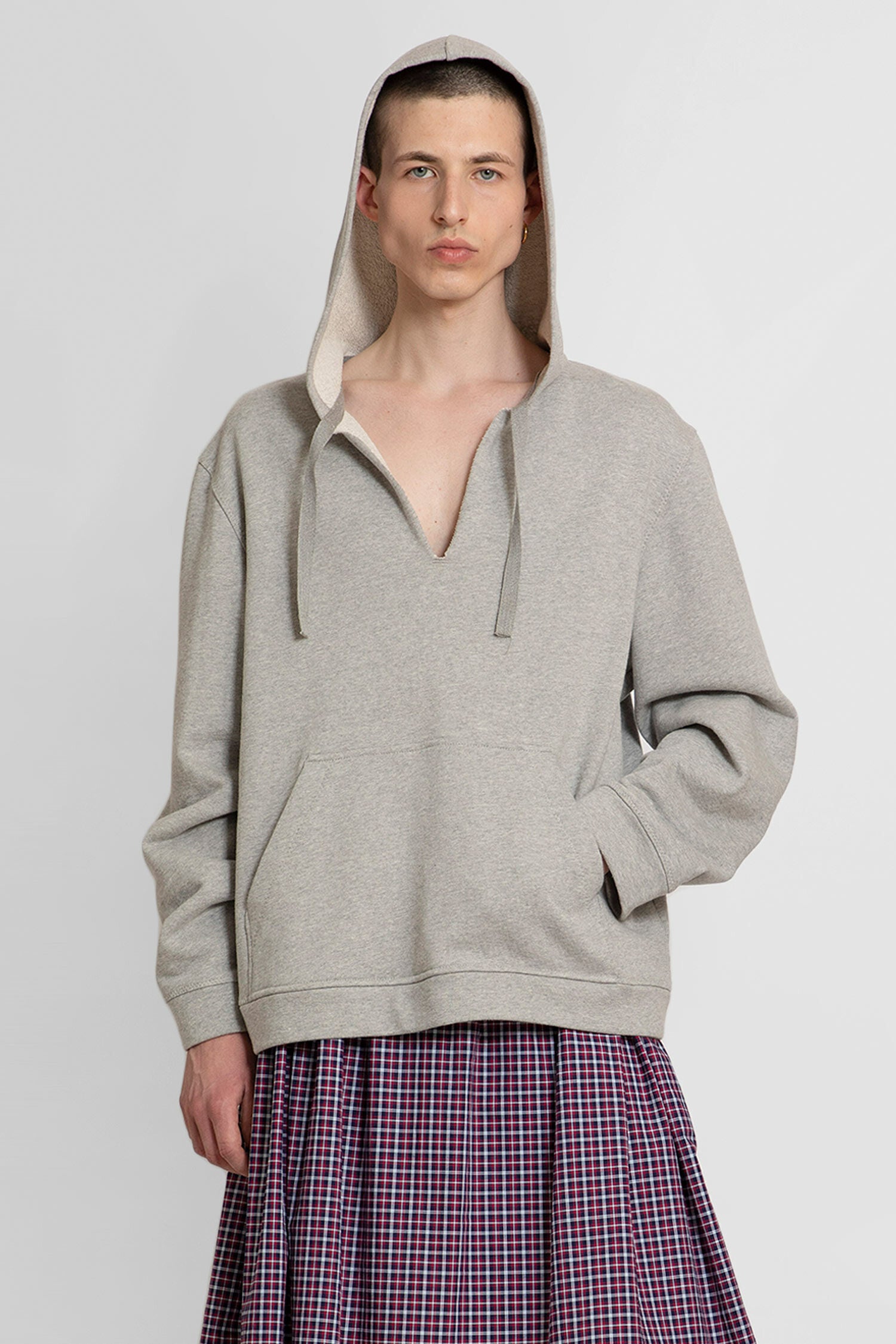 CHLOÉ NARDIN MAN GREY SWEATSHIRTS