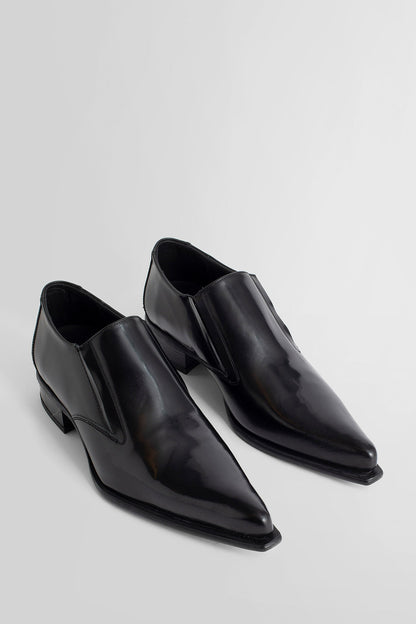 VETEMENTS MAN BLACK LOAFERS & FLATS