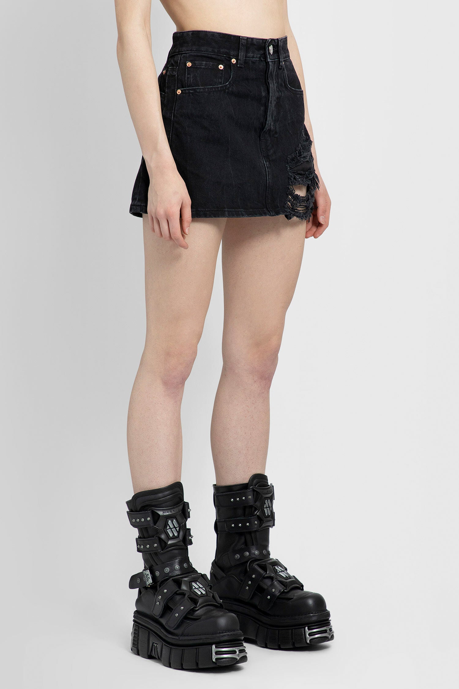 VETEMENTS WOMAN BLACK SKIRTS